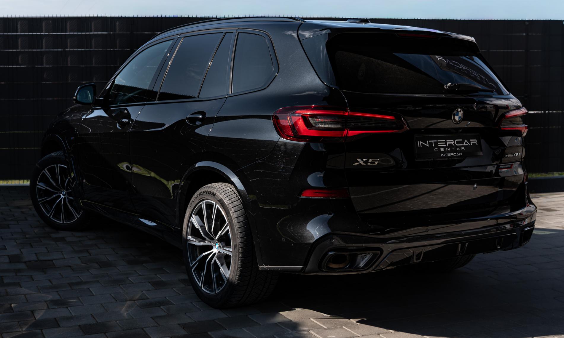 BMW X5 45e xDrive 'M SPORT' | INTERCAR