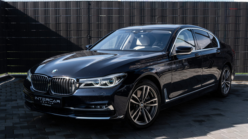 BMW 750i xDrive